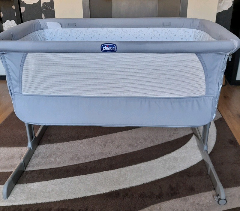 chicco next to me grey clouds